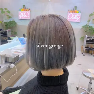 ショート カラー 岡野 静華のヘアスタイル