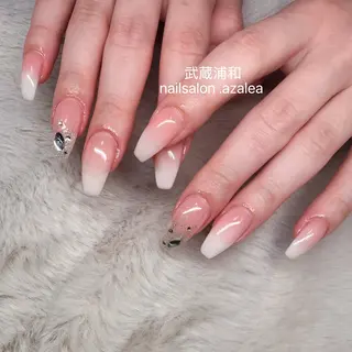 ネイル R inのネイルデザイン