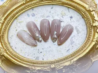 ネイル へぜリヒ ·もものネイルデザイン