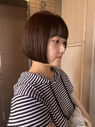 ショート 🐝 朝ラク・扱いや すいボブ／専門🐝のヘアスタイル