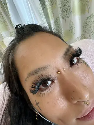 マツエク・マツパ 伊藤名紬 マツエク専門のマツエク・マツパデザイン