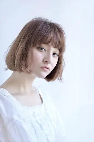 ミディアム カラー 三好 麻美のヘアスタイル