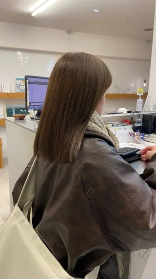 ミディアム カラー Rinon所属・沖 真琴のヘアスタイル