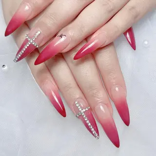 ネイル queensnail 🧸mikiのネイルデザイン