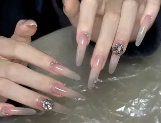 ネイル D-BEAUTY Nailsalonのネイルデザイン