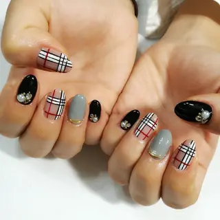 ネイル VIOLUS所属・VIOLUS 関目のネイルデザイン