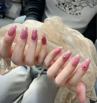 ミディアム めぐみのネイルサロン 惠のネイルデザイン