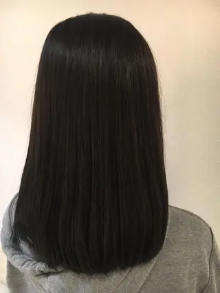 セミロング カラー 宮内 真乃のヘアスタイル