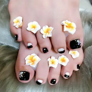 ネイル luxe NailDesignのネイルデザイン