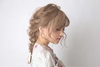 セミロング ヘアアレンジ 田井中 悠紀のヘアスタイル