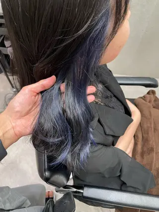 セミロング カラー 小坂 郁美のヘアスタイル