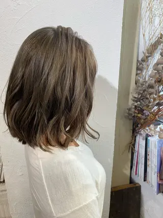 ミディアム カラー La  SHE's 天王寺店所属・マルヤマ リナのマツエク・マツパデザイン