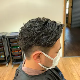 メンズ スパイキーパーマ 柏NO1 藤本葉のヘアスタイル