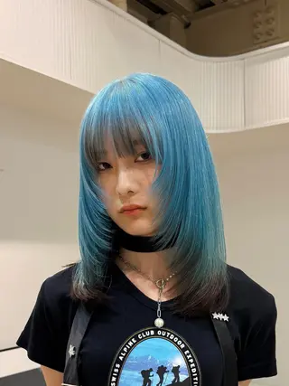 セミロング カラー ヘアアレンジ 🦠デザインカラー/ 魚瀬あおい🦠のヘアスタイル