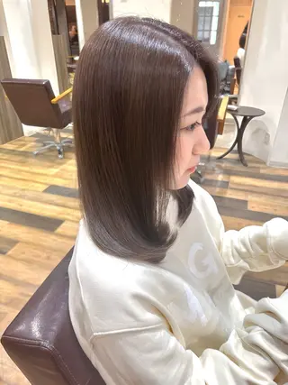 セミロング カラー vifkrone所属・心斎橋ダブルカラー ⭐️カラー　タカヤマのヘアスタイル