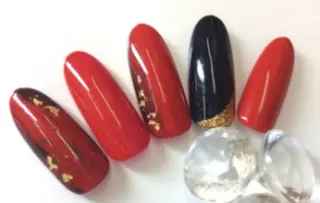 ネイル ゲン レイカのネイルデザイン