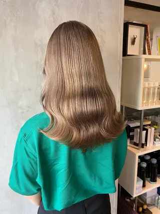 セミロング カラー ヘアアレンジ 切りっぱなしボブ/ デザインカラー店長のヘアスタイル