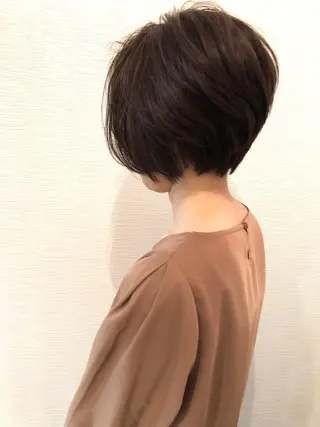 ショート カラー 平川 友希子のヘアスタイル