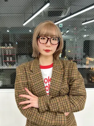 セミロング カラー 履歴修正屋さん／ ブロンド／ホワイトのヘアスタイル