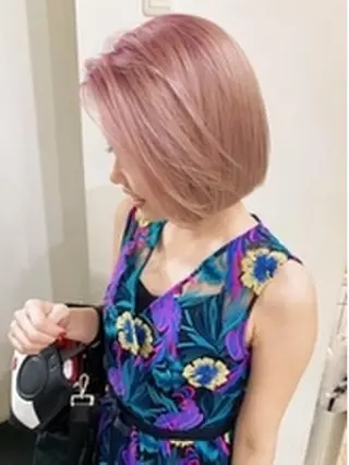 ショート カラー 前田 桃花のヘアスタイル