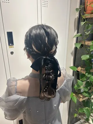 ミディアム ヘアアレンジ ♛︎ きっか ♛︎ ヘアアレンジ🩵のヘアスタイル