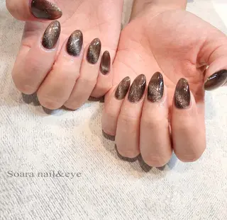 ネイル Salon Cleve所属・T. maoのネイルデザイン