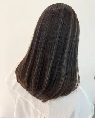 セミロング カラー N° jillva ♦️川端裕司♦️のヘアスタイル