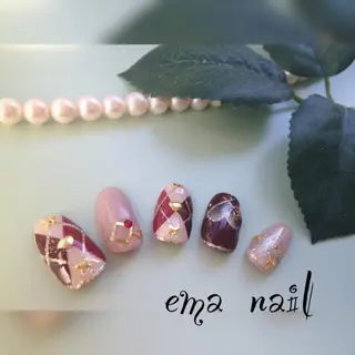 ネイル Roger 舞のネイルデザイン