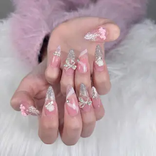 ネイル QUEENSNAIL STUDIOのネイルデザイン