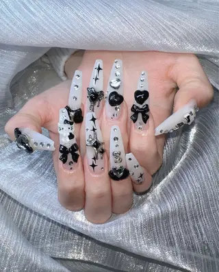 ネイル Lee Nailsのネイルデザイン