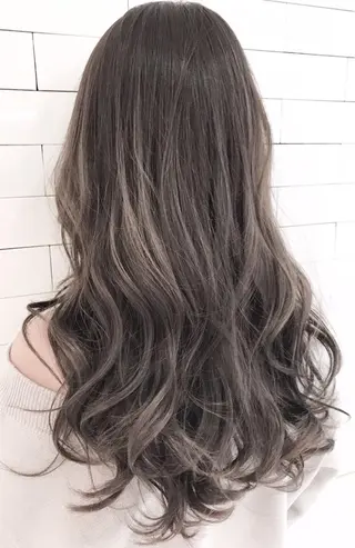 ロング カラー 土谷 敦郎のヘアスタイル