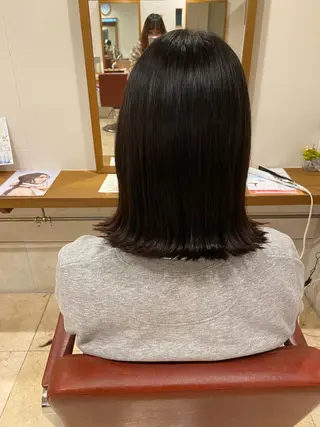ミディアム 安澤 彩奈のヘアスタイル