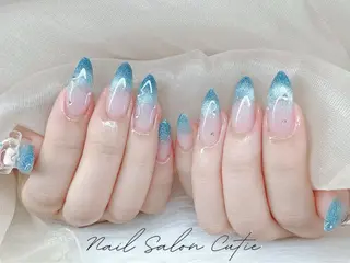 ショート 馬 モモのネイルデザイン