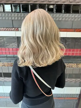 ミディアム カラー Lyuca所属・ショート×ブリーチ Lyuca/yujiのヘアスタイル