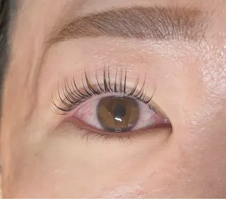 マツエク・マツパ ジョイエ 梅田店所属・joie 梅田のマツエク・マツパデザイン