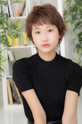 カラー パーマ チーフデザイナー 西川凌史のヘアスタイル