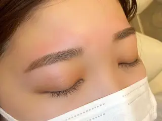 アイブロウ 💕丸島 夏名🐰🍀のマツエク・マツパデザイン