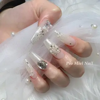 ネイル Pio Mielのネイルデザイン