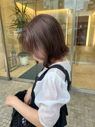 ミディアム カラー vixus mamiのヘアスタイル