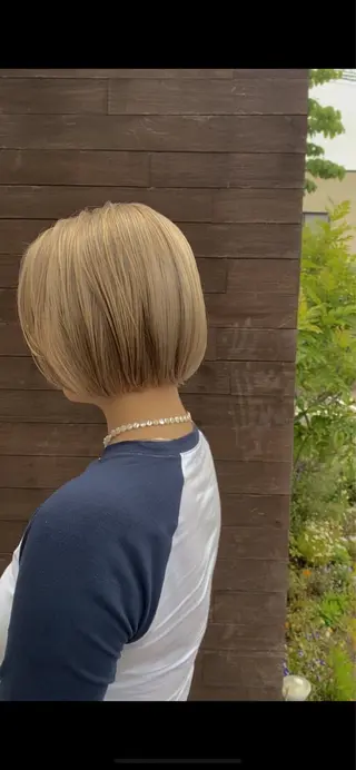 ミディアム カラー 梅津 桜子のヘアスタイル