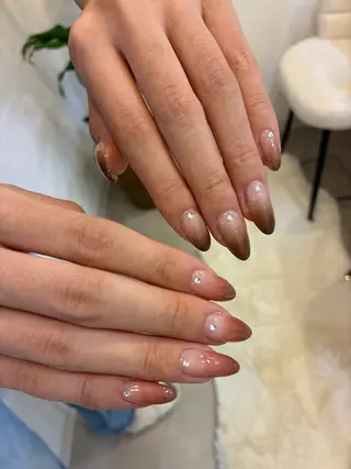 ネイル AMORIA所属・AMORIA ANNAのネイルデザイン