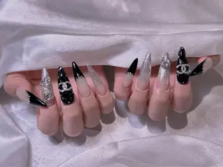 ネイル M2ネイルサロン【長さ出し&フィルイン導入店】所属・長さ出し専門店 RIRIのネイルデザイン