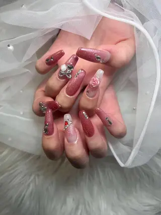 ネイル 🌈 Laule'aのネイルデザイン