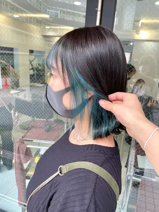 ミディアム カラー 横山 奈央のヘアスタイル