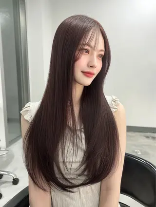 ロング カラー 西 優衣奈のヘアスタイル