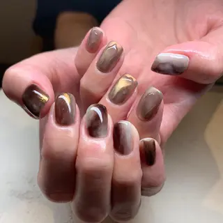 ネイル repos~ルポ~所属・里見 麗のネイルデザイン