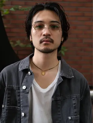 ミディアム パーマ メンズ グランジヘア 無造作ヘアHYUGAのヘアスタイル