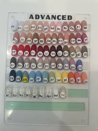 ネイル ネイルクイック 丸ビル店のネイルデザイン