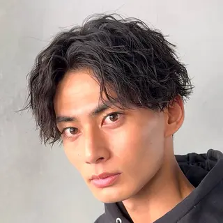 ミディアム パーマ ヘアアレンジ メンズ fifth Tokyo所属・fifth 石川 凪のヘアスタイル