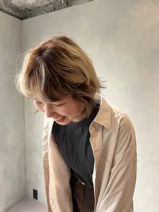 ショート カラー SALOWIN梅田茶屋町店所属・ウルフレイヤーカット /チヒロのヘアスタイル